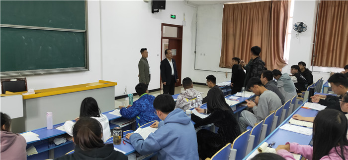 阳泉职业技术学院领导带队督导教学
