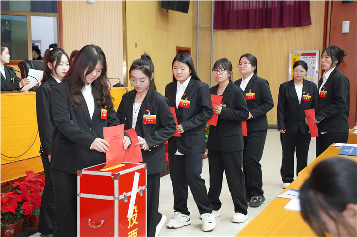 图片3.jpg 图片3.jpg