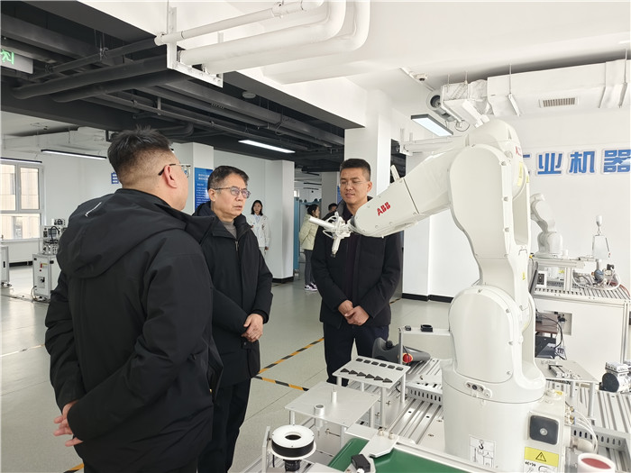 图片2.jpg 图片2.jpg