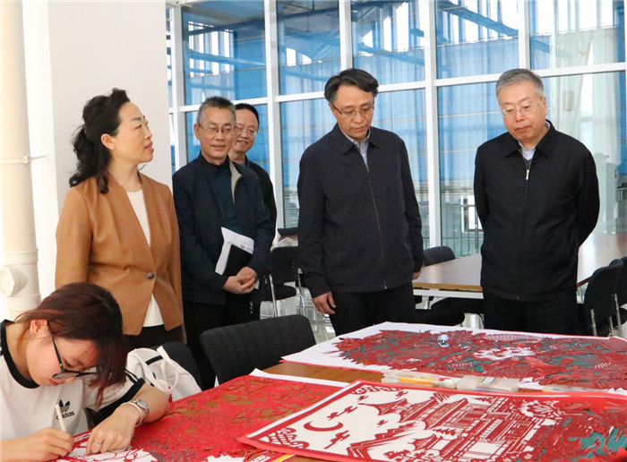 图片2.jpg 图片2.jpg