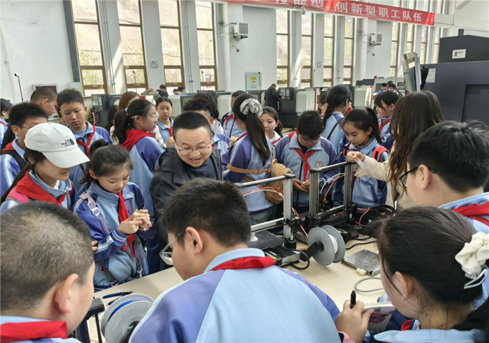 图片4.jpg 图片4.jpg